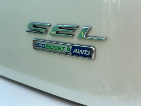 Used 2016 Ford Edge SEL w/ Equipment Group 201A AWD/4WD image 26