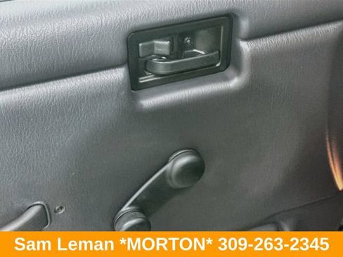 Used 2002 Jeep Wrangler SE AWD/4WD image 16