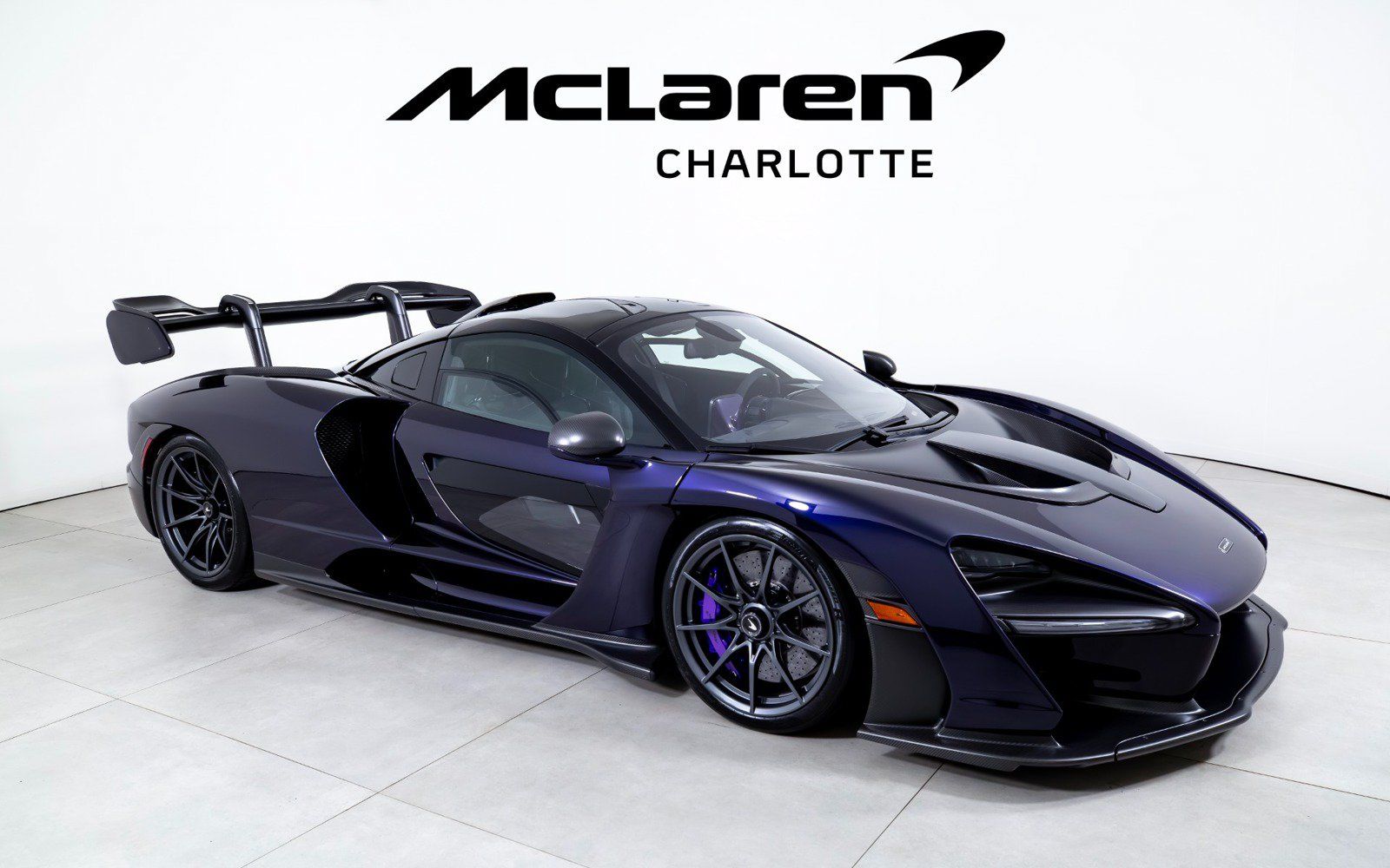 Used 2019 McLaren Senna RWD image 2