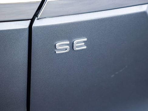 Used 2021 Volkswagen Atlas SE w/ Panoramic Sunroof Package image 10