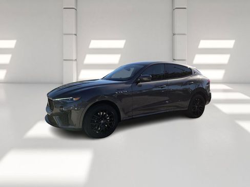 Used 2022 Maserati Levante Modena image 7