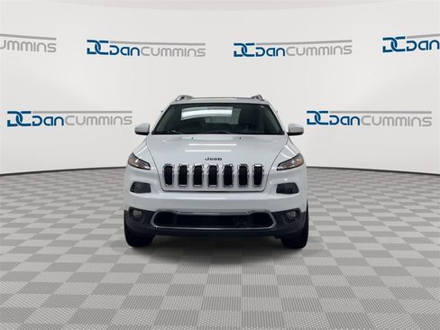 Used 2017 Jeep Cherokee Limited w/ Luxury Group image 3