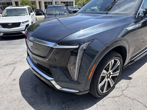 Used 2025 Cadillac Escalade IQ Luxury 1 w/ Smart Trailering package AWD/4WD image 9