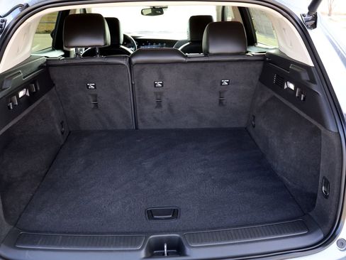 Used 2023 Buick Envision Essence w/ Sport Touring Package image 15