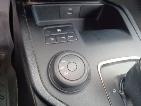 Used 2019 Ford Ranger XLT image 13