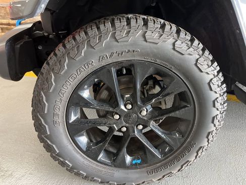 Used 2022 Jeep Wrangler Unlimited Sahara w/ Cold Weather Group image 3