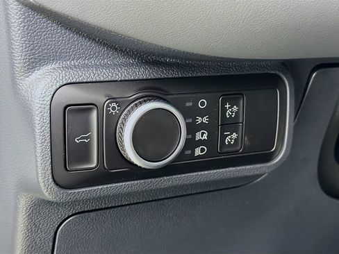 New 2025 Ford Explorer Active image 10