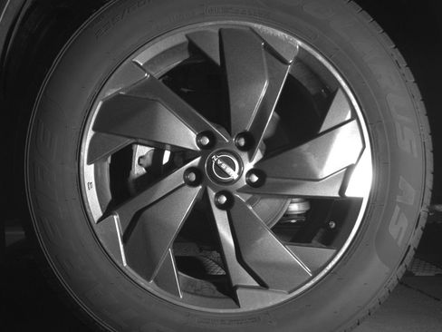 Used 2025 Nissan Rogue SV AWD/4WD image 12