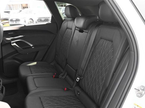 Certified 2025 Audi SQ5 Premium Plus w/ Premium Plus Package AWD/4WD image 18