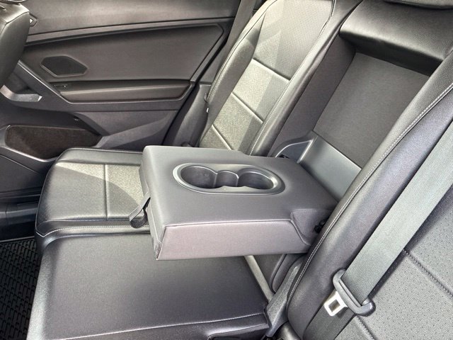 Used 2021 Volkswagen Tiguan SE R-Line AWD/4WD image 12