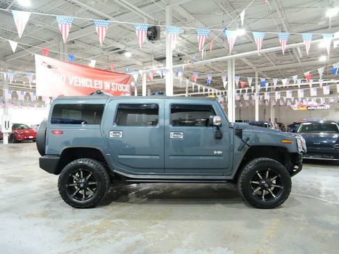 Used 2005 HUMMER H2 w/ Preferred Equipment Group image 12