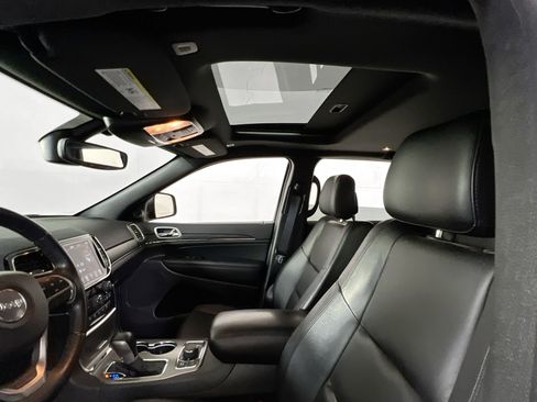 Used 2022 Jeep Grand Cherokee Limited image 21