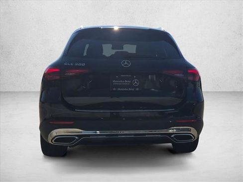 Certified 2025 Mercedes-Benz GLC 300 image 6