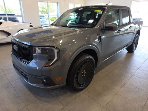 Used 2026 Ford Maverick Lobo AWD/4WD image 1