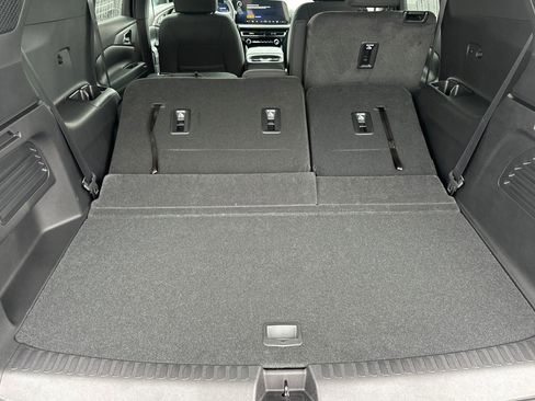 New 2025 Chevrolet Traverse LT w/ Enhanced Driving Package image 17