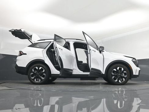 Certified 2023 Kia Sportage X-Line w/ X-Line Premium Package AWD/4WD image 7