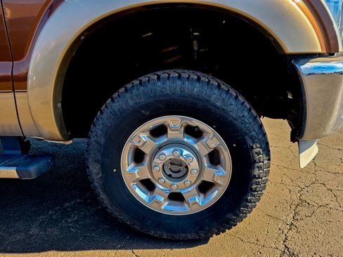 Used 2012 Ford F250 Lariat w/ Chrome Pkg image 25