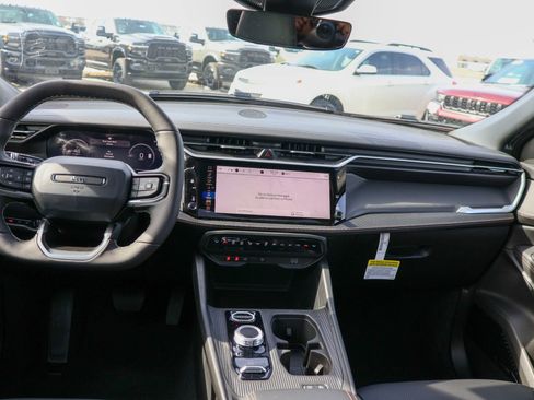 New 2026 Jeep Cherokee Overland image 17