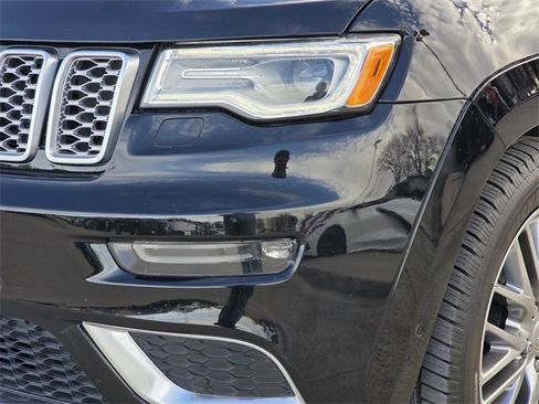 Used 2018 Jeep Grand Cherokee Summit image 6