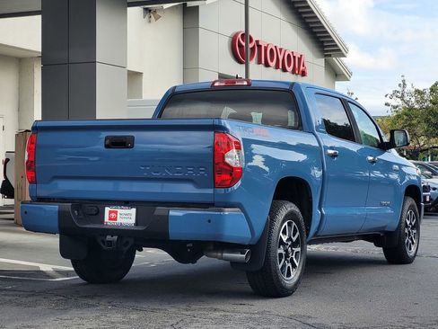 Used 2021 Toyota Tundra Limited w/ Limited Premium Package AWD/4WD image 5