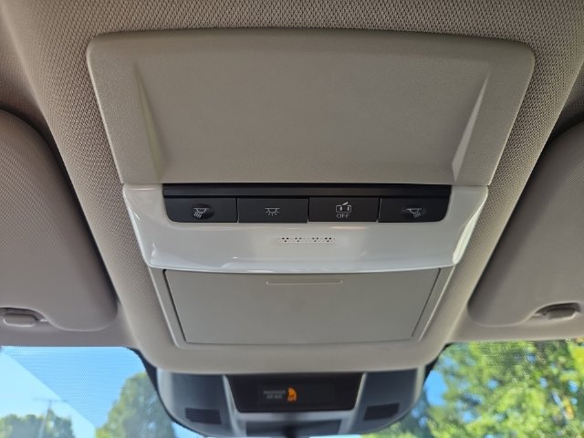 Used 2024 Nissan Rogue S AWD/4WD image 20