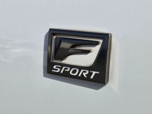Used 2018 Lexus LS 500 F Sport w/ Accessory Package (Z2) AWD/4WD image 33