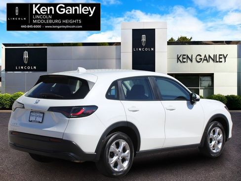 Used 2023 Honda HR-V LX image 7