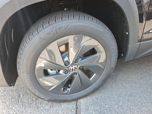 New 2026 Volkswagen Taos S FWD image 4