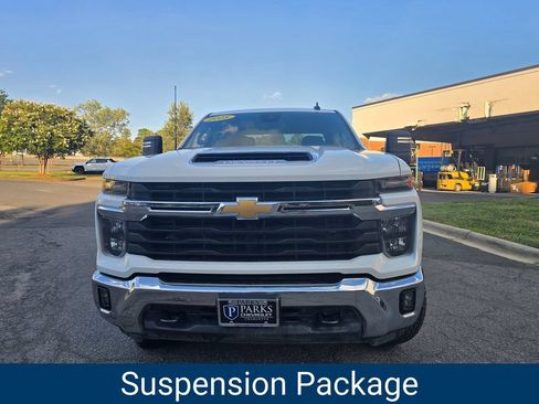 Certified 2025 Chevrolet Silverado 2500 LT AWD/4WD image 9