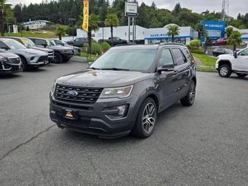 Used 2016 Ford Explorer Sport w/ Equipment Group 401A AWD/4WD image 3