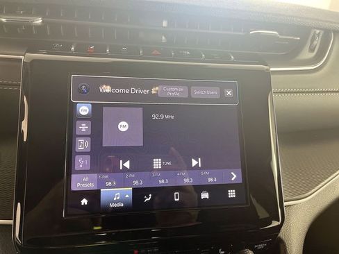 New 2025 Jeep Grand Cherokee Laredo image 16