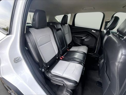 Used 2018 Ford Escape SE w/ SE Sport Appearance Package image 25