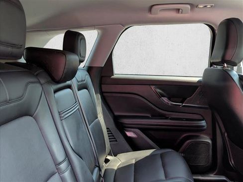 Used 2022 Lincoln Corsair AWD w/ Equipment Group 101A image 24