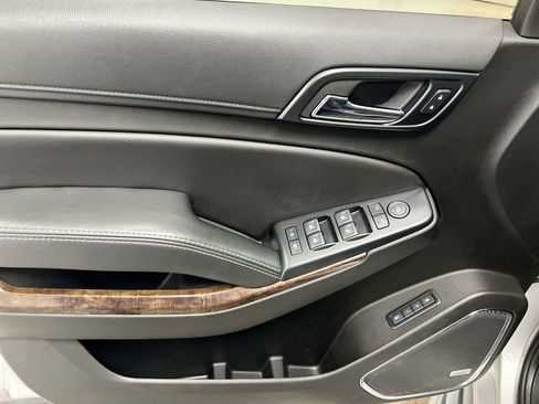 Used 2018 Chevrolet Tahoe LT AWD/4WD image 16