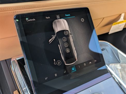 New 2025 Cadillac Escalade IQ Luxury 2 image 32