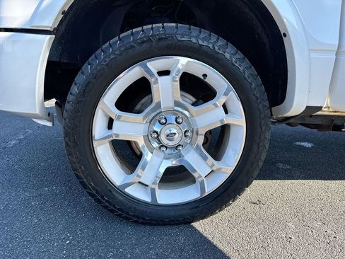 Used 2011 Ford F150 Lariat Limited image 28