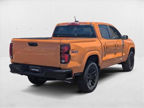 New 2025 Chevrolet Colorado Z71 w/ Midnight Edition image 2