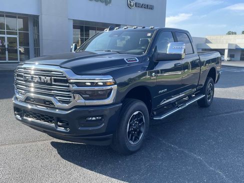 New 2025 RAM 2500 Laramie image 10