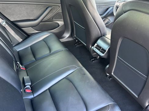 Used 2018 Tesla Model 3 Long Range image 29