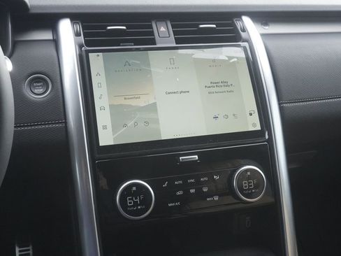 New 2026 Land Rover Discovery Limited Edition image 15