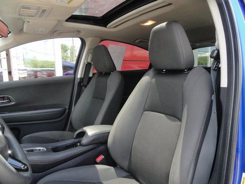 Used 2021 Honda HR-V EX image 11