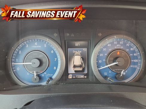 Used 2017 Toyota Sienna XLE Premium FWD image 30