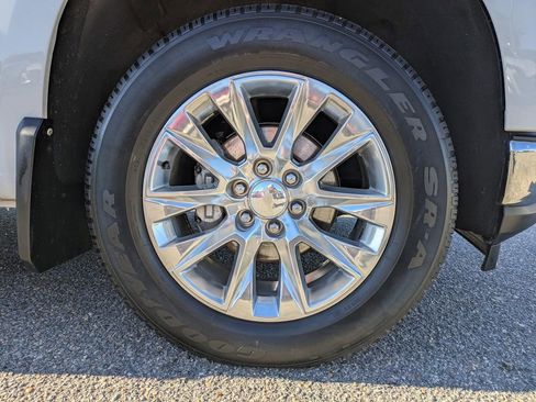 Used 2022 Chevrolet Silverado 1500 LTZ image 12