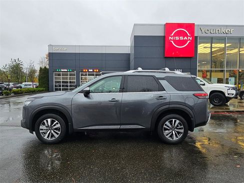 New 2025 Nissan Pathfinder SL w/ Lighting Package (N92) image 8