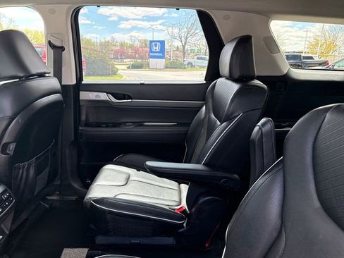 Used 2023 Hyundai Palisade SEL w/ Premium Package AWD/4WD image 21