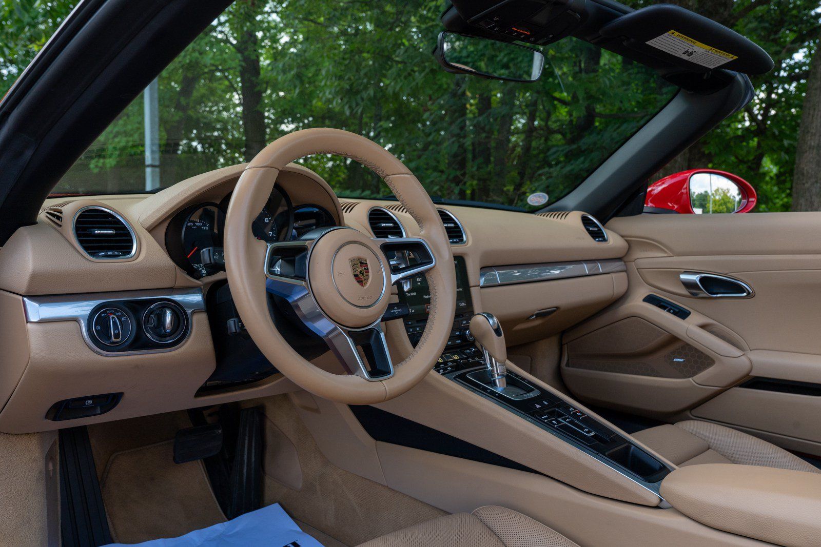 Used 2017 Porsche 718 Boxster RWD image 4