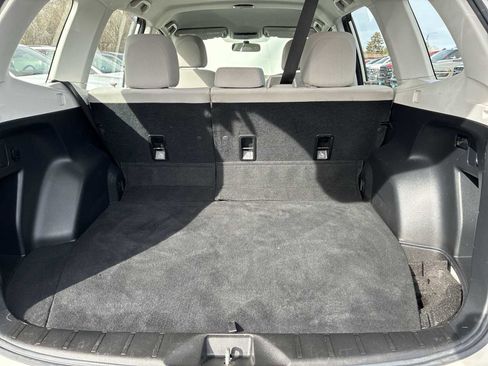 Used 2017 Subaru Forester 2.5i image 19