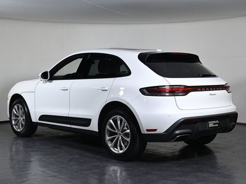 Used 2026 Porsche Macan AWD/4WD image 3