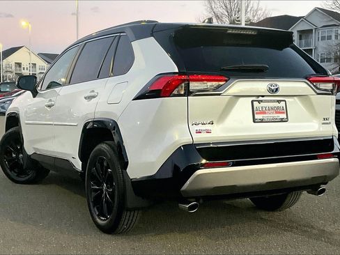 Used 2024 Toyota RAV4 XSE image 11