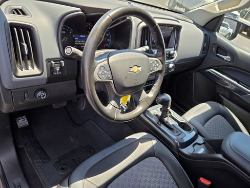 Used 2019 Chevrolet Colorado Z71 image 12